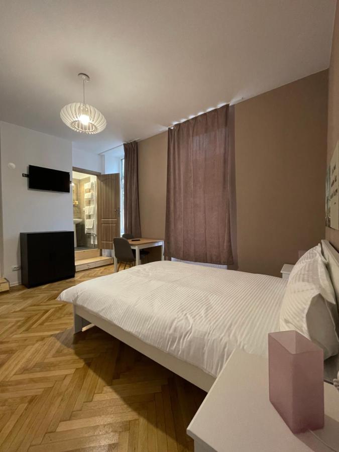 Schei Central Studios In The Heart Of براشوف المظهر الخارجي الصورة