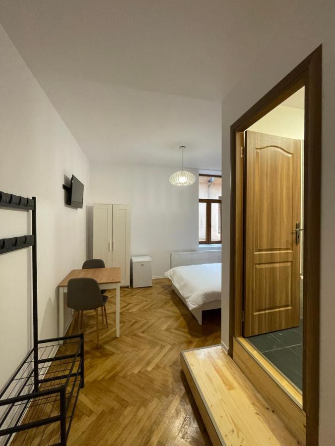 Schei Central Studios In The Heart Of براشوف المظهر الخارجي الصورة